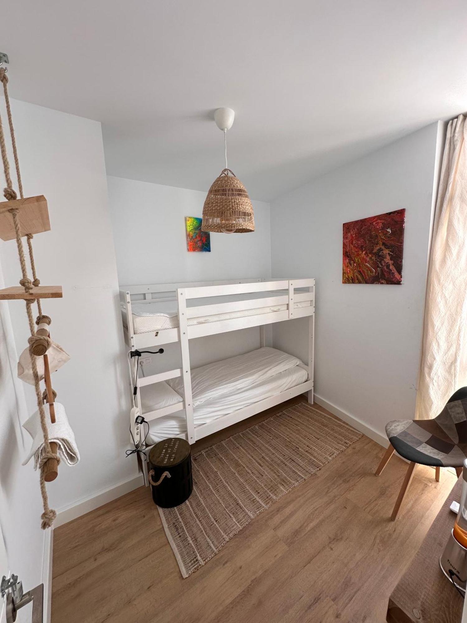 Papa Tote Deluxe Hostel