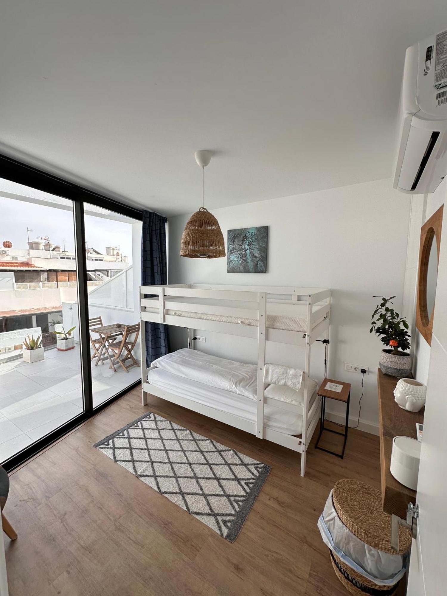 Papa Tote Deluxe Hostel Playa Honda (Lanzarote)