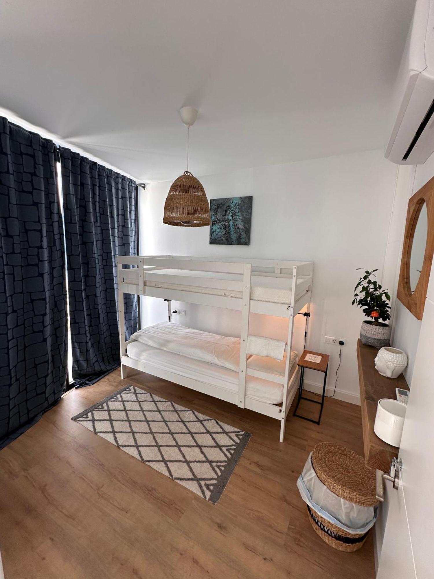 Papa Tote Deluxe Hostal